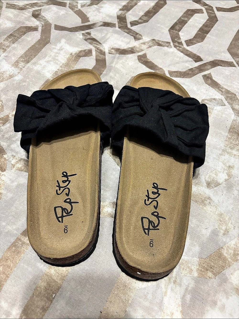 Pep Step Black Bow Slide Sandals US 9